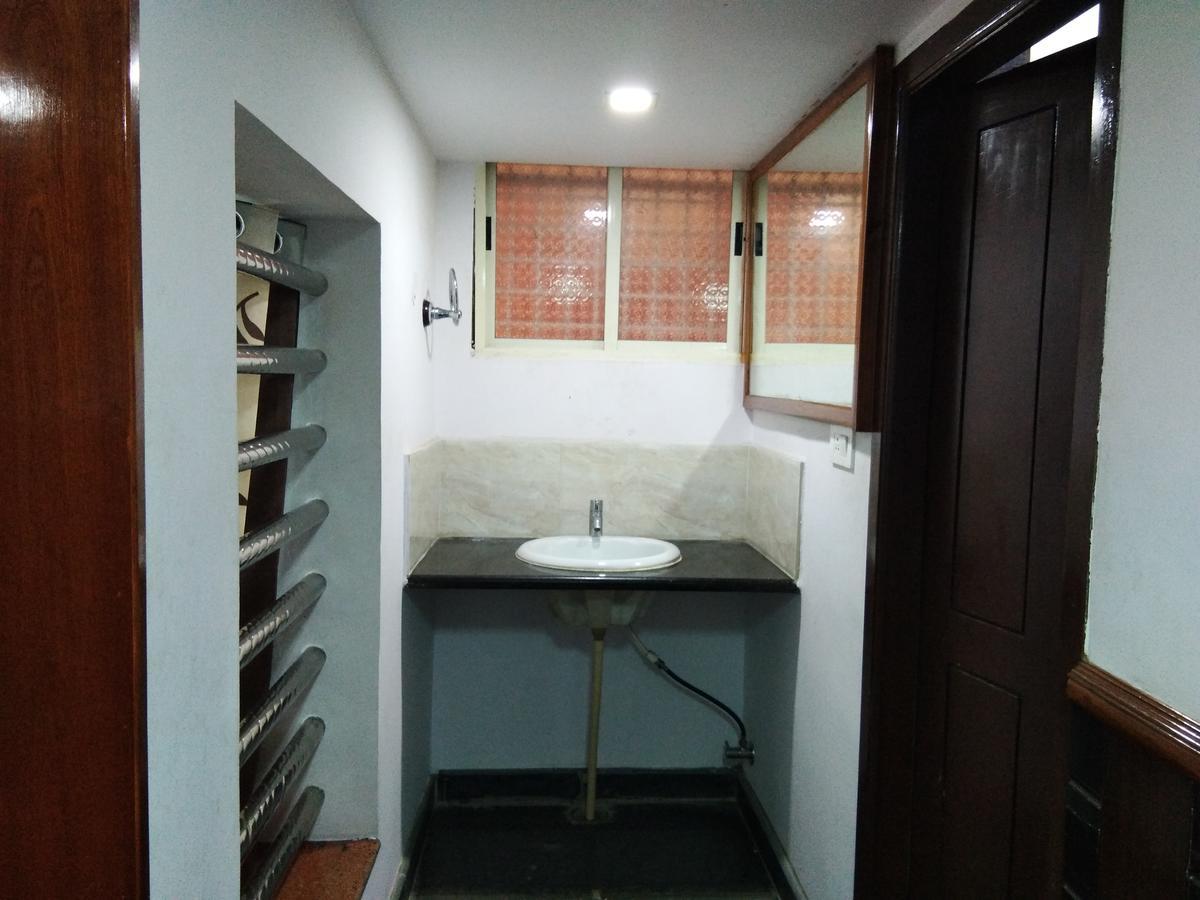 Hotel Sanman Lodge Shivamogga Exteriör bild