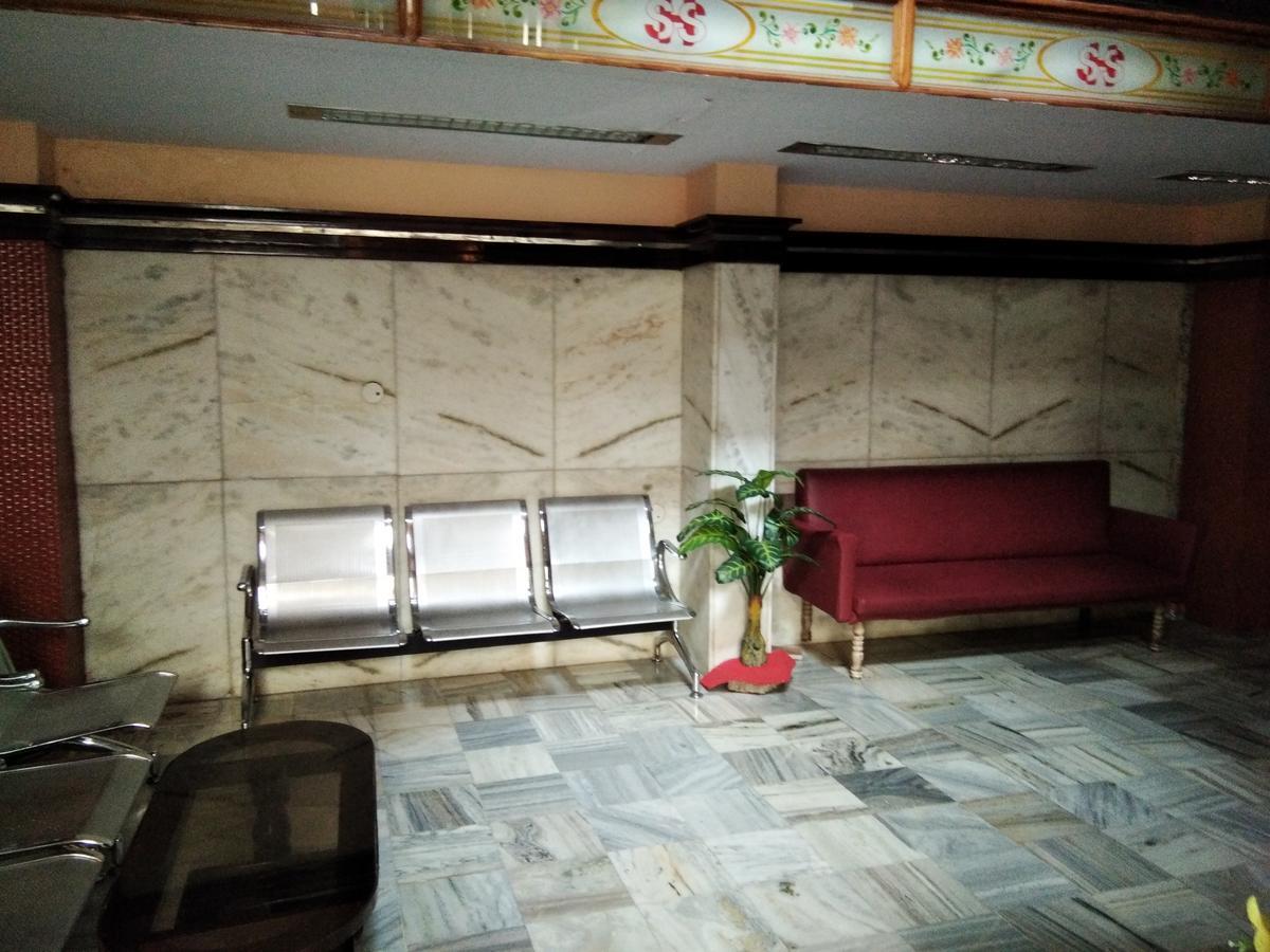 Hotel Sanman Lodge Shivamogga Exteriör bild